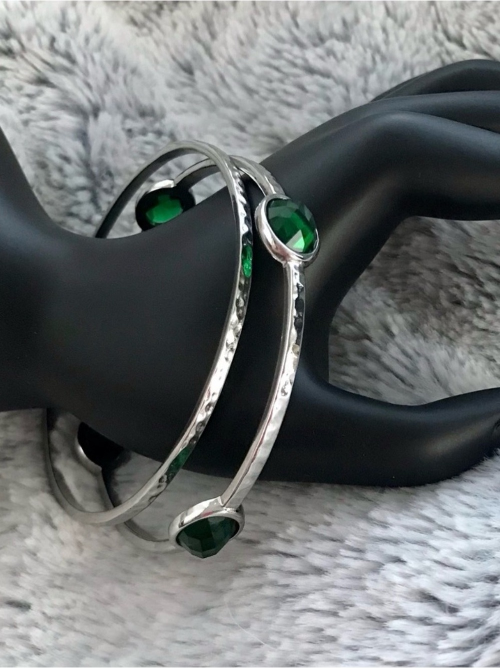 Emerald Green Austrian Crystal Hammered Bangle Set Stainless Steel